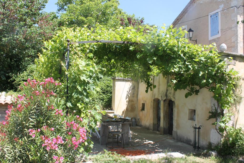Chateau De Peyrolles Апт Экстерьер фото